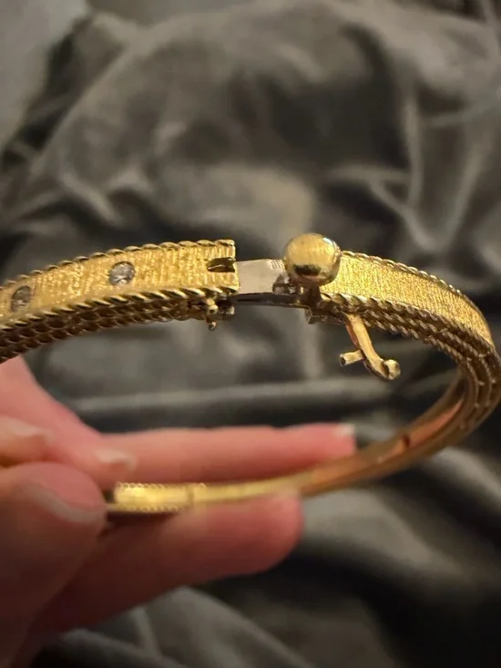 Roberto Coin 18k yellow gold PRINCESS DIAMOND SATIN BANGLE - Picture 7 of 8